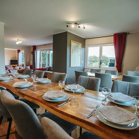 Шале Le Milan Royal 26 Pers, Malmedy, Balneo, Vue, Calme Мальмеди